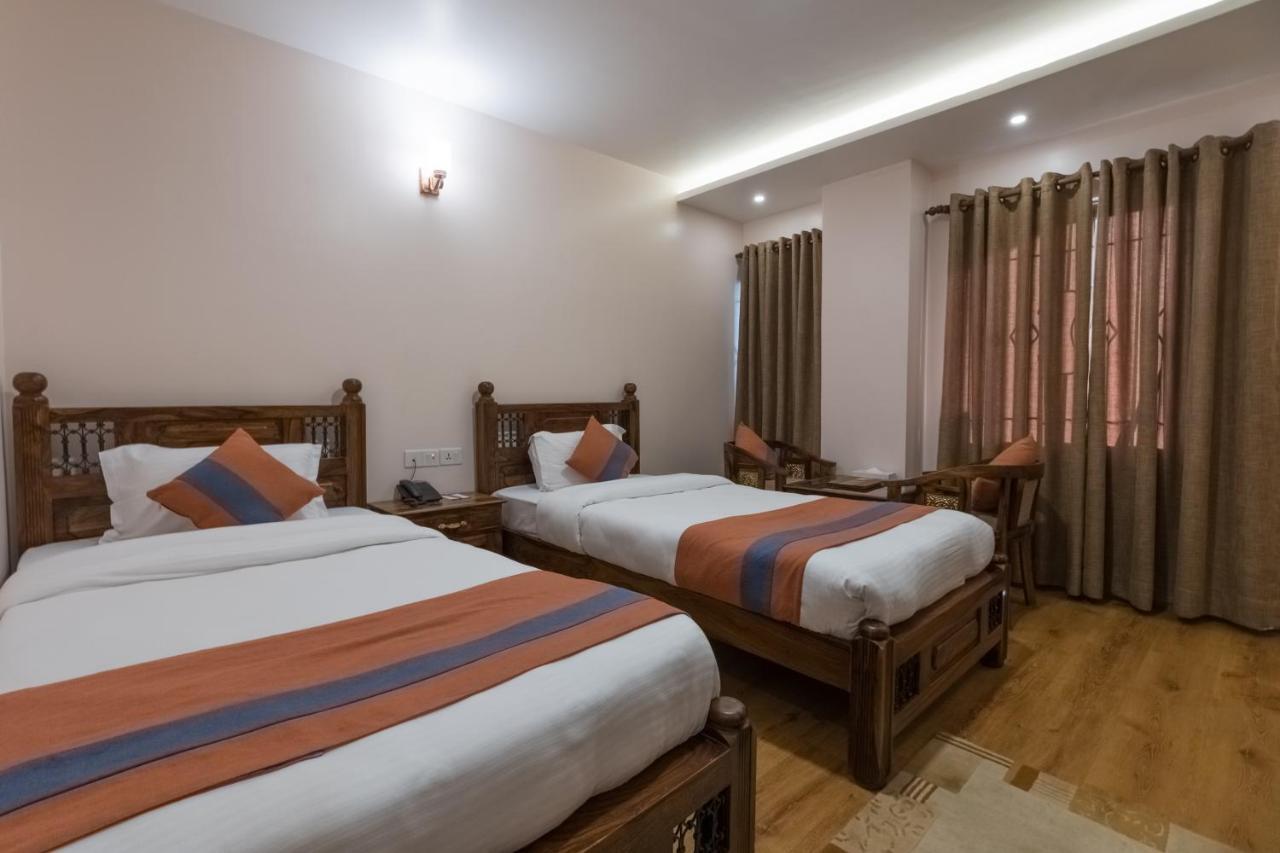 Hotel Tapas Kathmandu Bagian luar foto